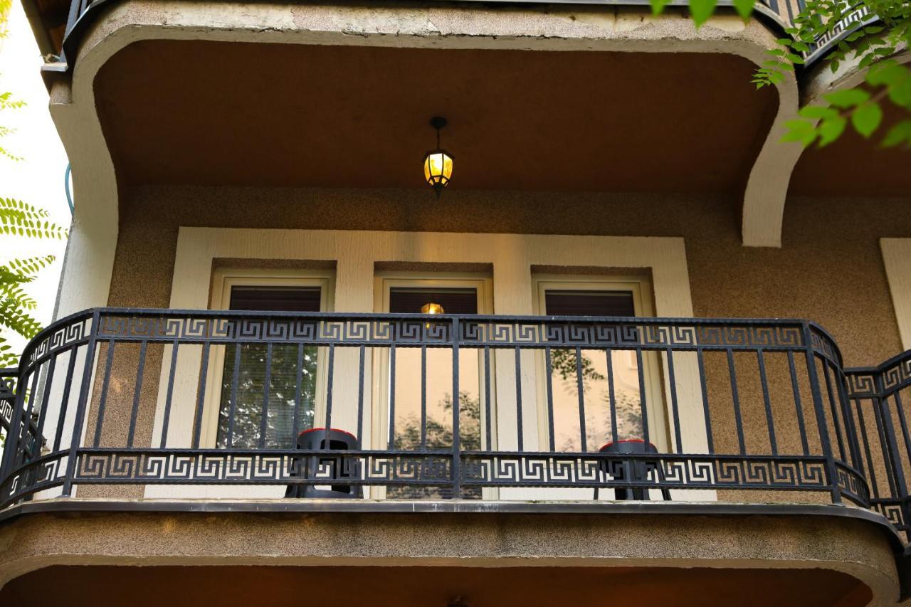 City Park Hostel Pristina Eksteriør billede