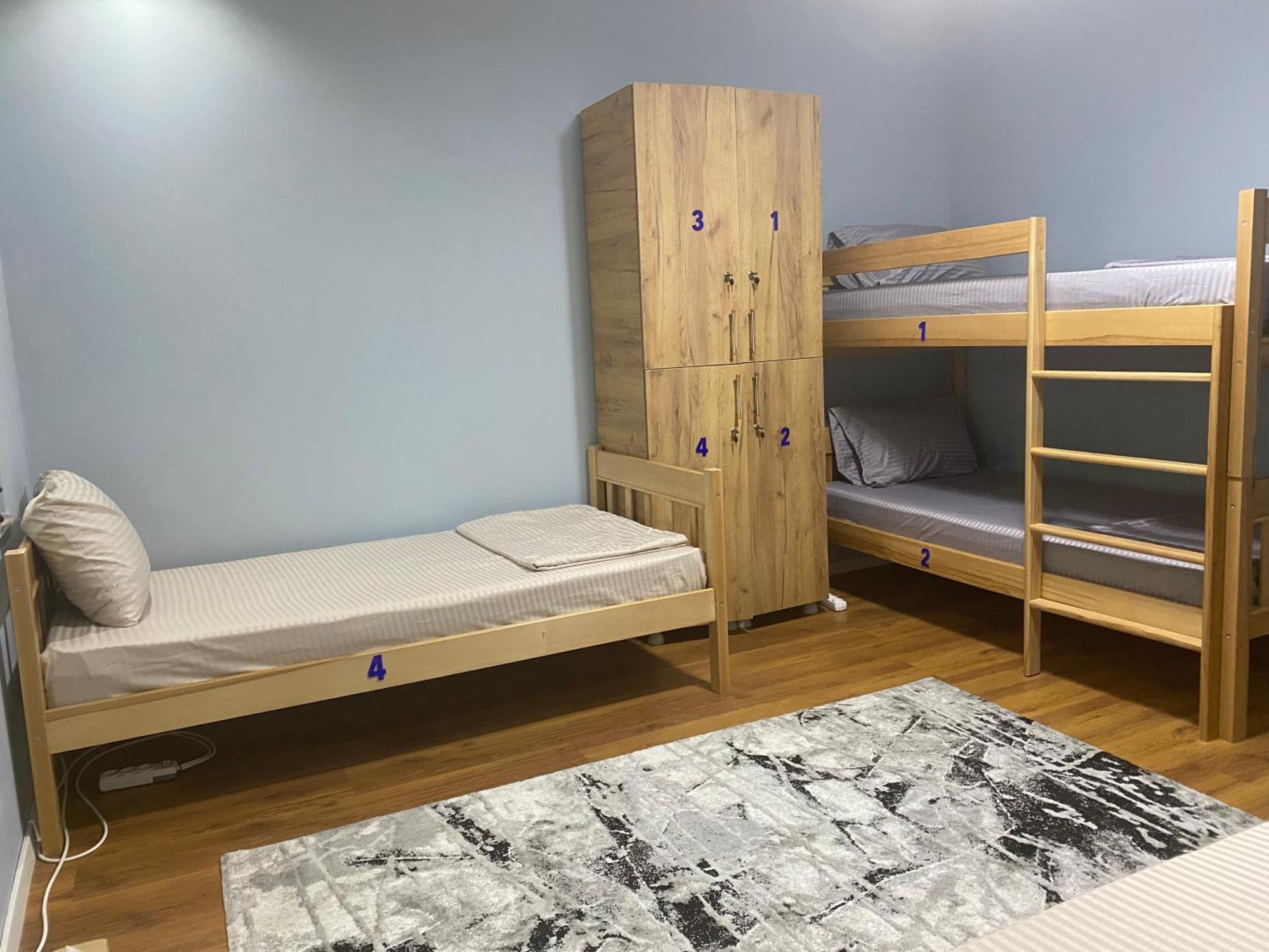 City Park Hostel Pristina Eksteriør billede